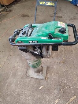 Vibrační pěch Wacker