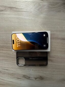 IPhone 16 pro Max  zlatý