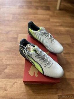 Kopačky Puma King Ultimate FG/AG