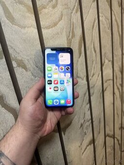 iPhone 11 Pro Top - 1
