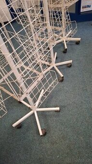 Prodám stojany na katalogy, tiskoviny a pod.