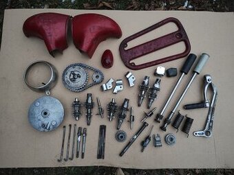 Prodám náhradní díly na motocykl JAWA 550 pařez a jawa 555