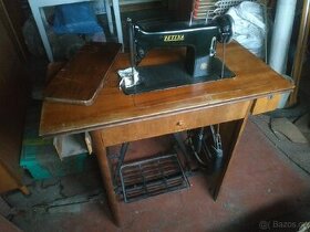 Šicí stroj Zetina