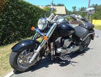 Suzuki VLR 1800 Boulevard-Intruder