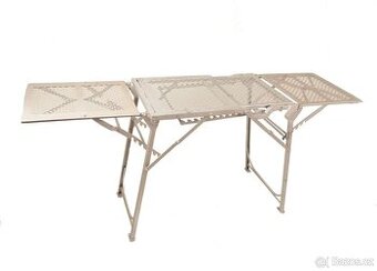 Polní operační stůl