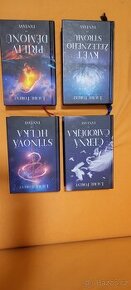 Serie Cerna carodejka