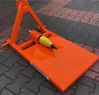 Kuželová štípačka na dřevo za traktor