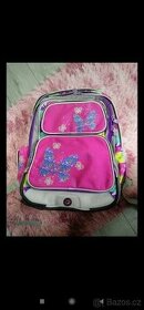 Dívčí batoh ,školní taška pro první stupeň