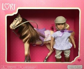 Panenky Lori - jezdkyně s koníkem, turistka