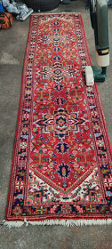 Perský vlněný koberec 340cm x 90cm