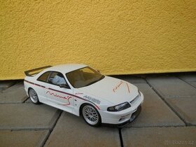 Nissan Skyline R33 - 1/18 Otto Mobile + box - 1