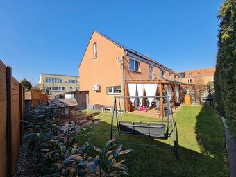 Prodej řadového domu 6+kk/T (140 m2), Jenštejn