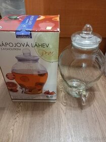 Nápojová láhev s kohoutkem