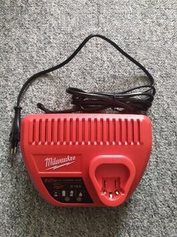 nabíječka Milwaukee C 12C