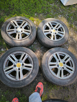 4x alu (4x100) letní pneu 165/70 r14 (4-5 mm)