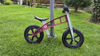 Dětské odrážedlo Fistbike