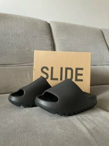 Yeezy Slide Onyx, velikost 42 - 1