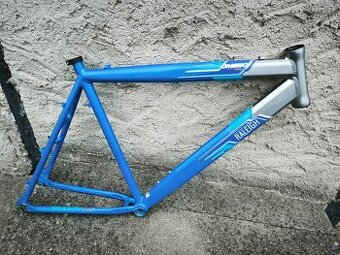 26 rám Raleigh vel. 22-23" Anglie