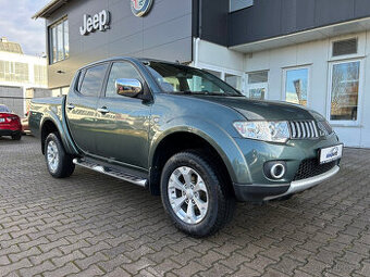 2.5DI-D Double Cab Intense 4x4