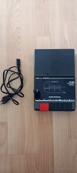 Kazetový magnetofon Grundig
