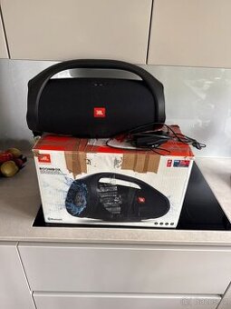 JBL Boombox