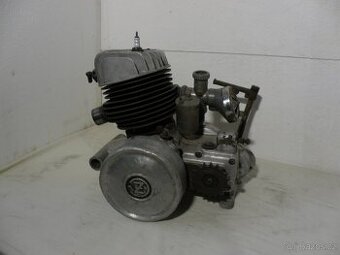 čz 175 předválečná motor