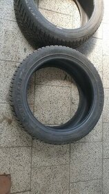 Prodám Zimní Pneu 235 45 R18 goodyear