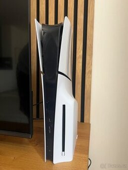 Playstation 5 Slim s mechanikou