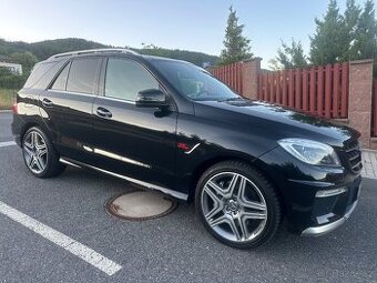 Mercedes-Benz ML63 AMG Performance,4x4,560PS AFFALTERBACH