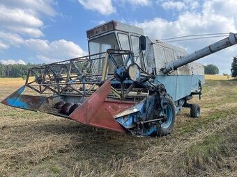 Prodám kombajn e512
