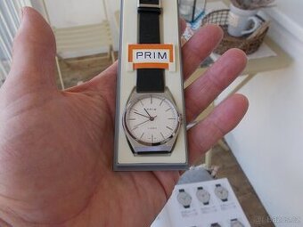krasne nove trezorovky hodinky prim rok 1983 origo top stav