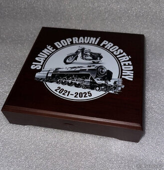 Luxusní etue pro sérii Slavné dopravní prostředky ČNB