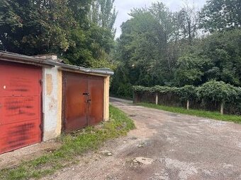 Prodám garáž v ulici Křeslická - Praha 10 - 1