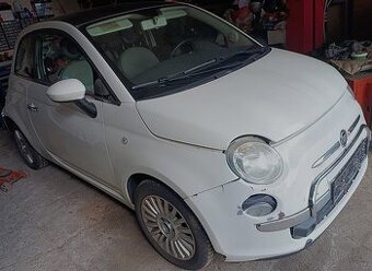 Fiat 500 -1.2 benzin s prosklenou střechou rozprodám na ND