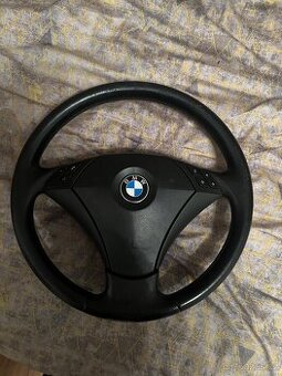 BMW e60 volant s airbagem