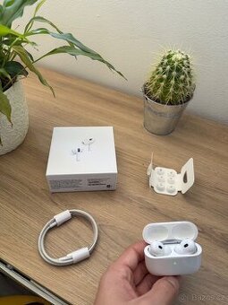 Bílá Bezdrátová Sluchátka