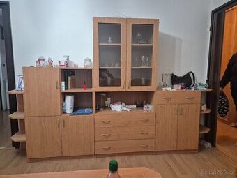 Sedaci souprava a obyvaci stěna