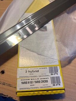 Nerezové prahové lišty Yaris IV / Yaris Cross