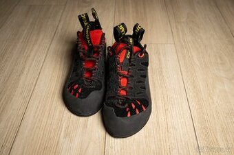 Dětské lezečky. - 1