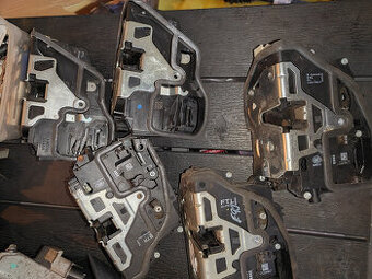 BMW E90+91+ E87+ X1, X3, zámky dveří