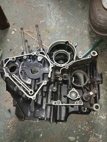 Prodám na Yamaha XS 400 DOHC 12E blok motoru