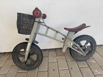 First Bike Cross s brzdou a košíkem