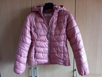 dívčí prošívaná bunda H&M vel. 134-140 skoro nová