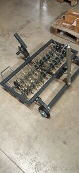 Tažený mechanický vertikutátor s provzdušňovačem 2v1