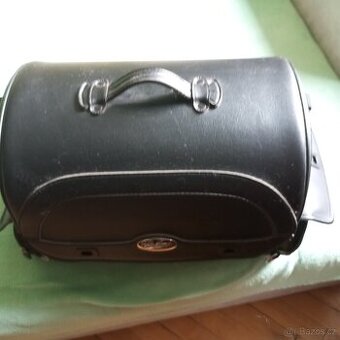 Krásný kožený kufr