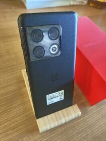 OnePlus 10 Pro, kompletní balení + 2 kryty