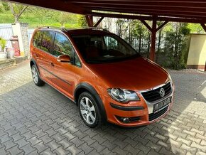 VW TOURAN 1.9 TDI CROSS, SERVISKA, GARANCE KM, BOSE