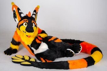 Fursuit Dutch Angel Dragon
