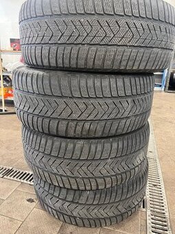 Pirelli Scorpion 275/45/20 zimní