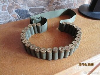 Pás s náboji ráže 12 /60 brok 4 mm do historických brokovnic